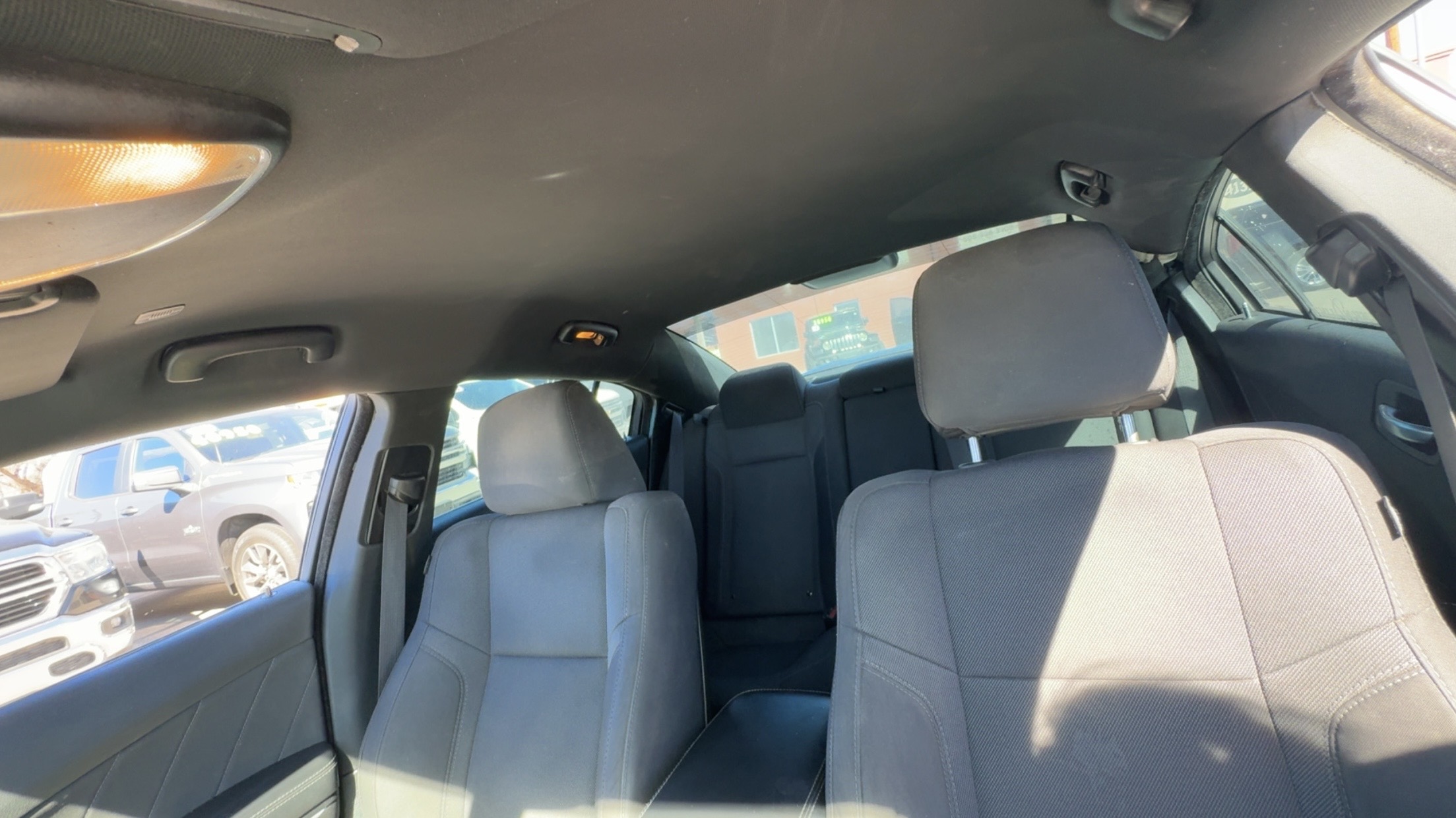 
								2019 DODGE Charger SXT full									