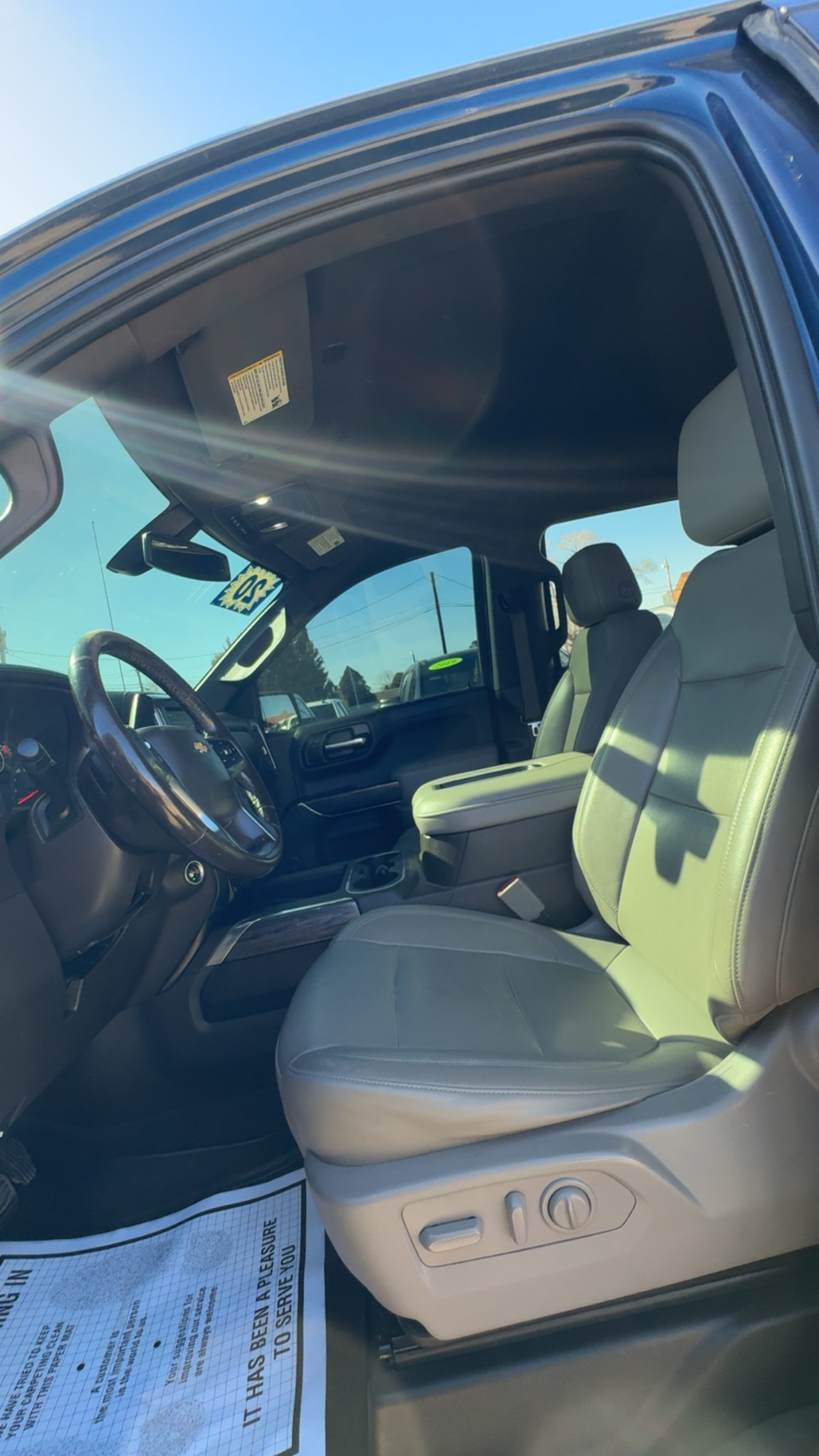 
								2020 CHEVROLET Silverado LTZ full									