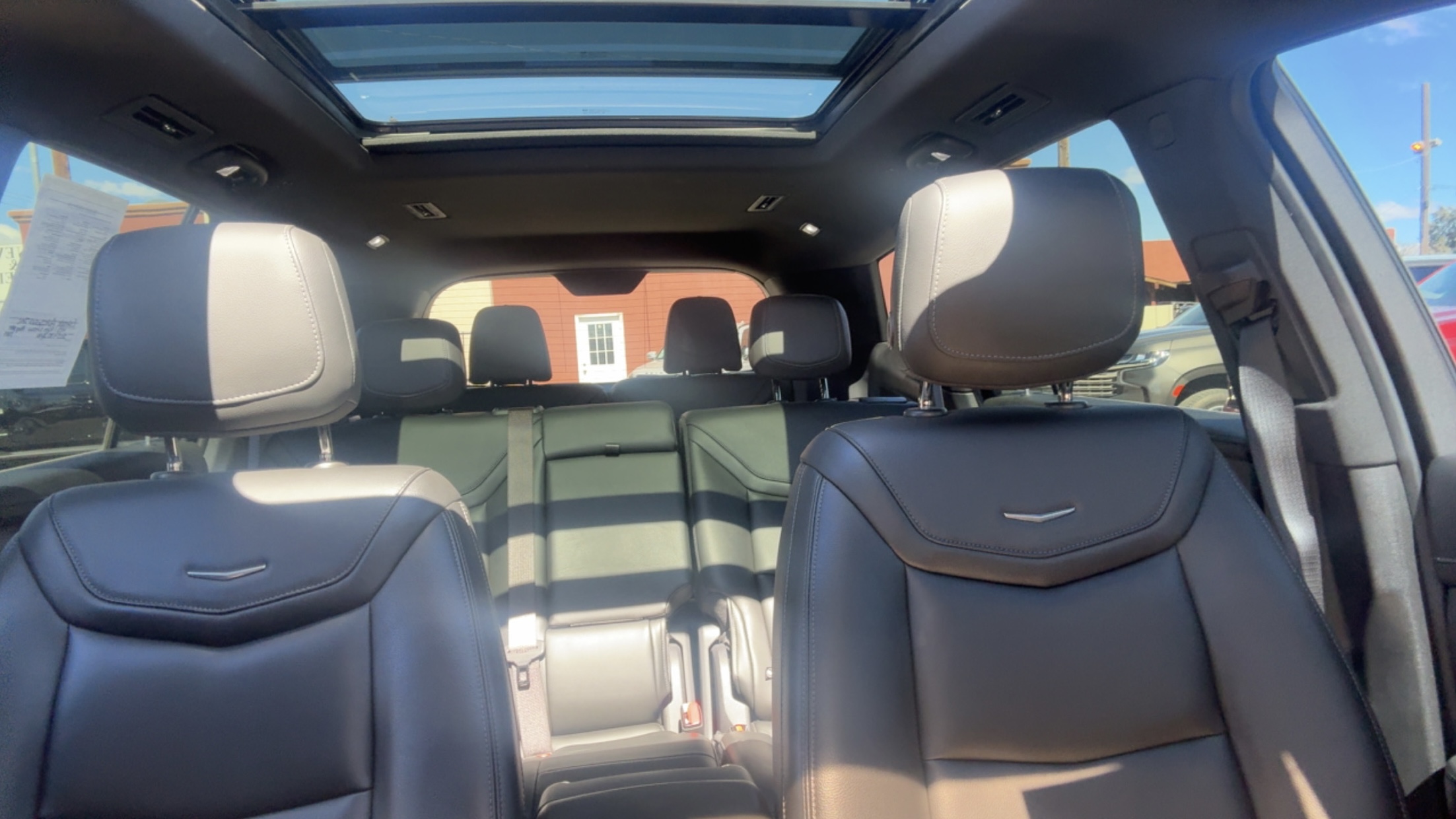 
								2021 CADILLAC XT6 Luxury full									