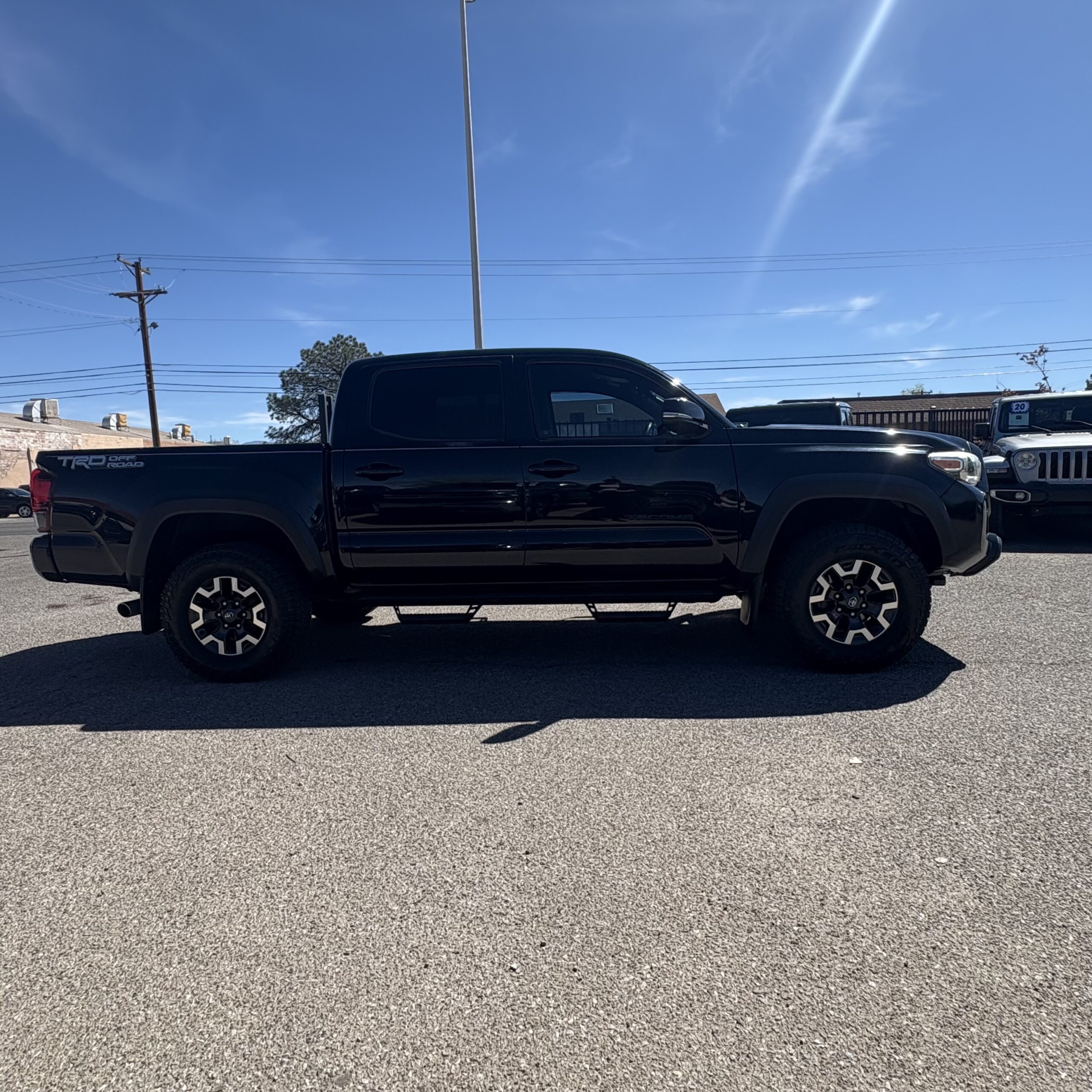 
								2018 TOYOTA Tacoma TRD Off Road full									