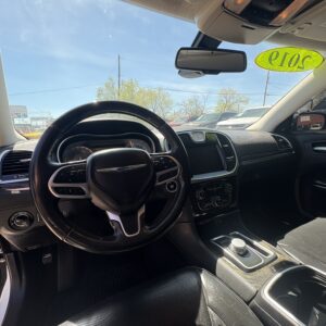 2019 CHRYSLER 300 Limited