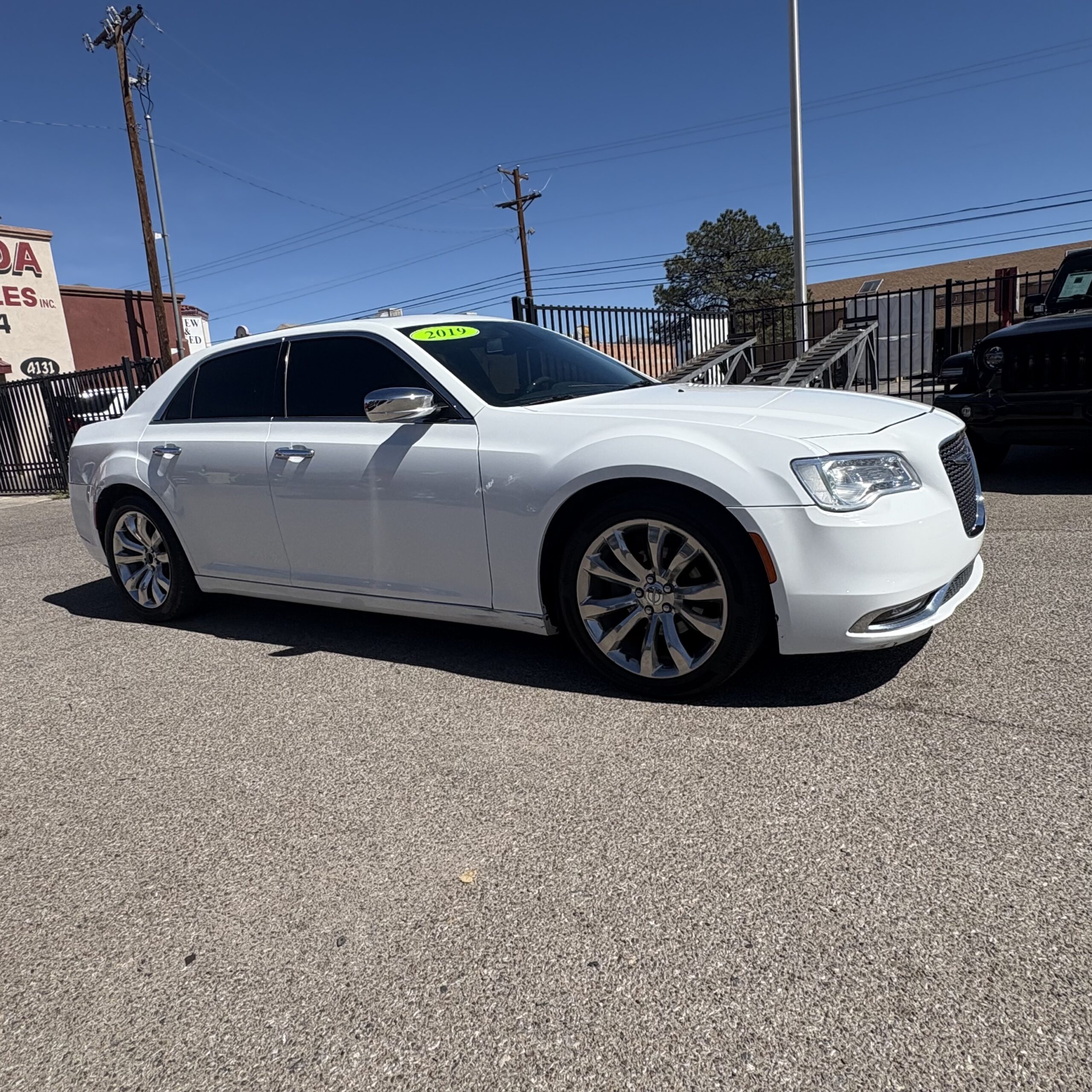 
								2019 CHRYSLER 300 Limited full									