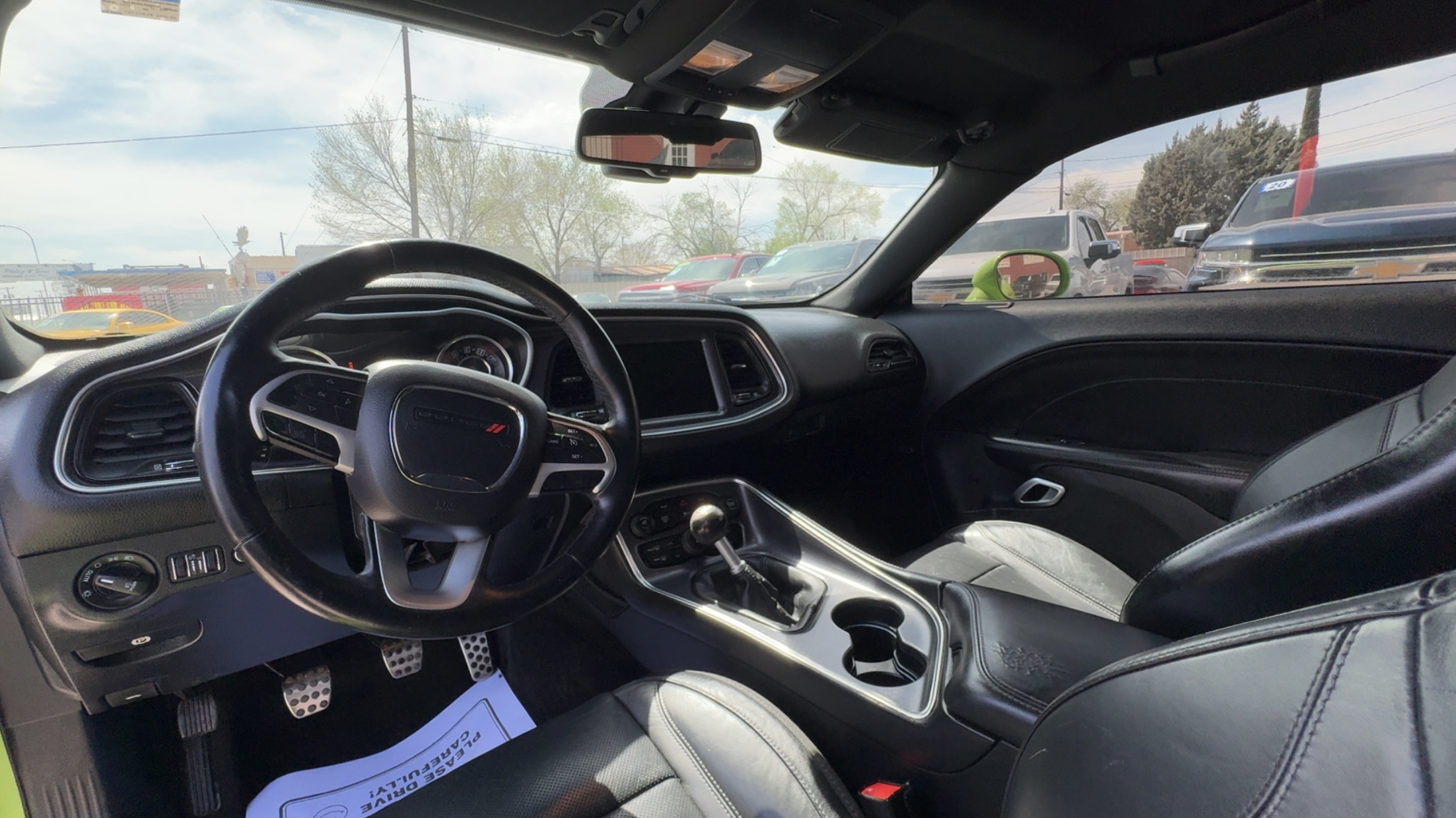 
								2015 DODGE Challenger SXT Plus full									