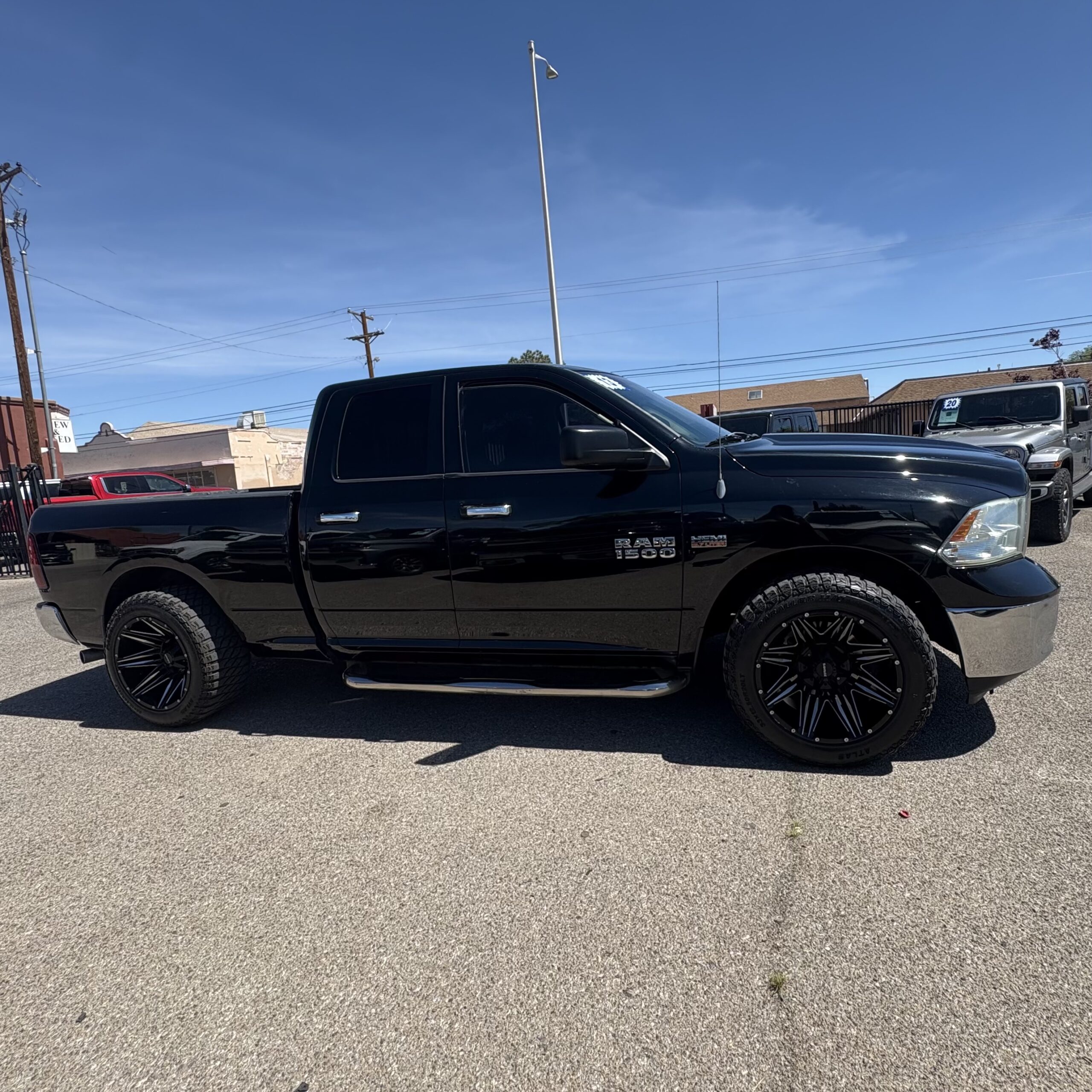 
								2013 RAM 1500 SLT full									