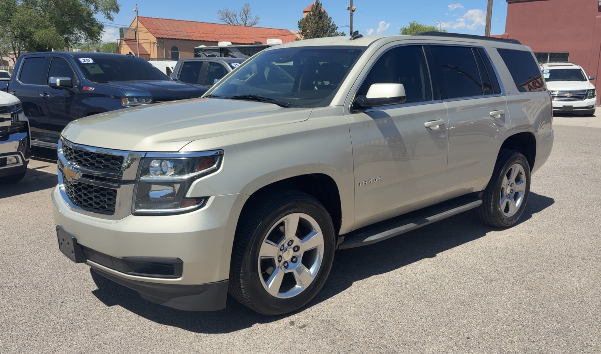 
								2015 CHEVROLET Tahoe LT full									
