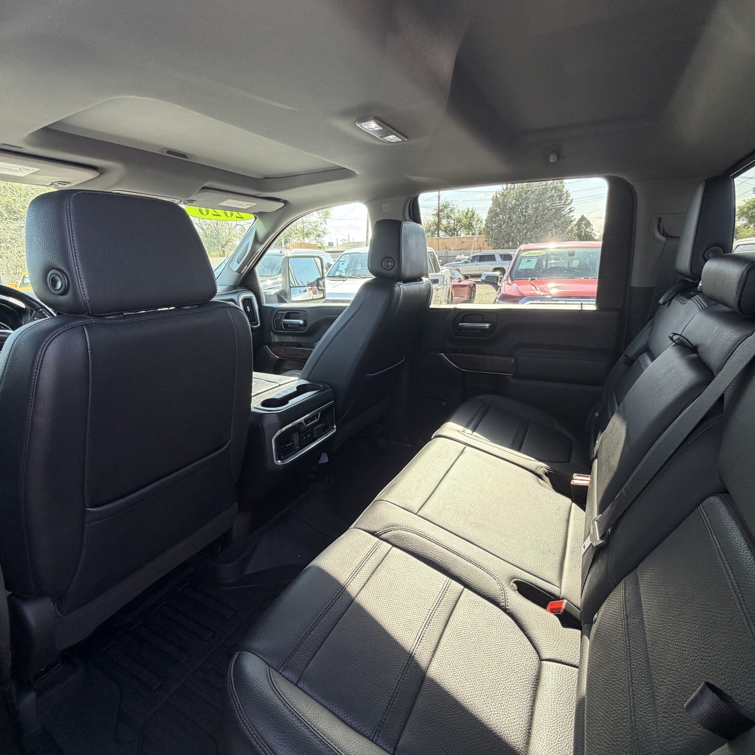 
								2020 GMC Sierra 2500HD Denali full									