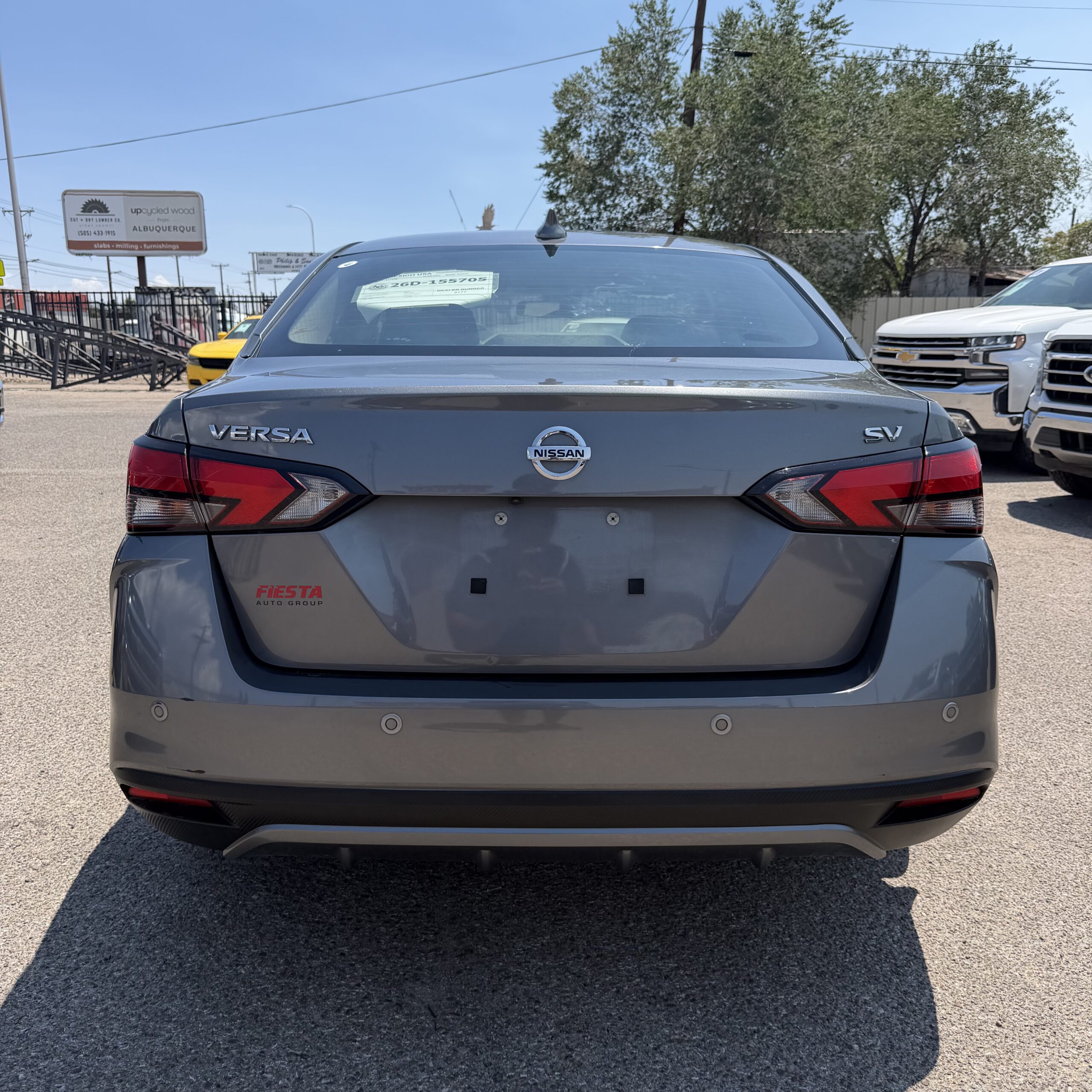 
								2020 NISSAN Versa SV full									