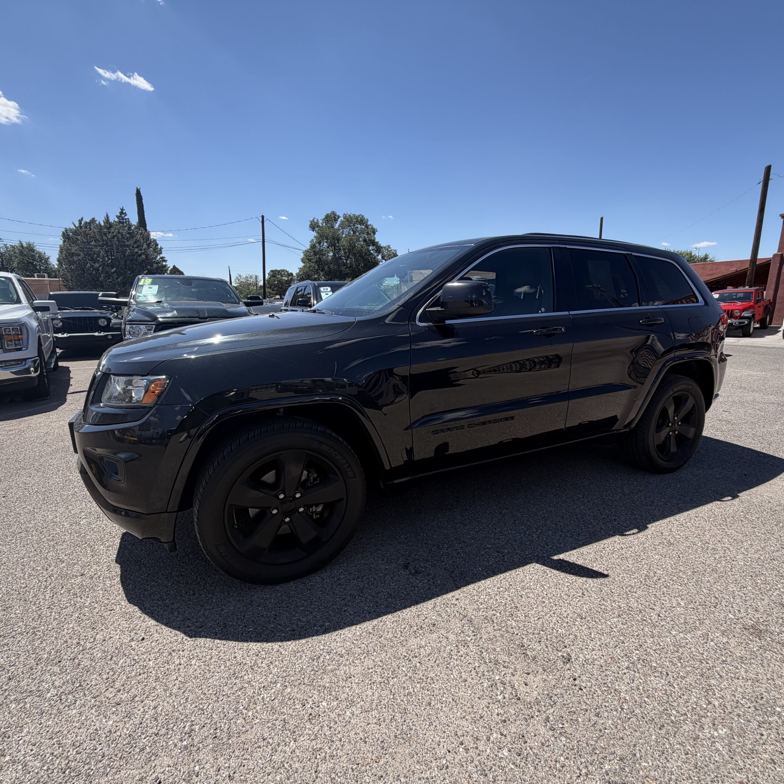 
								2015 JEEP Grand Cherokee Laredo full									