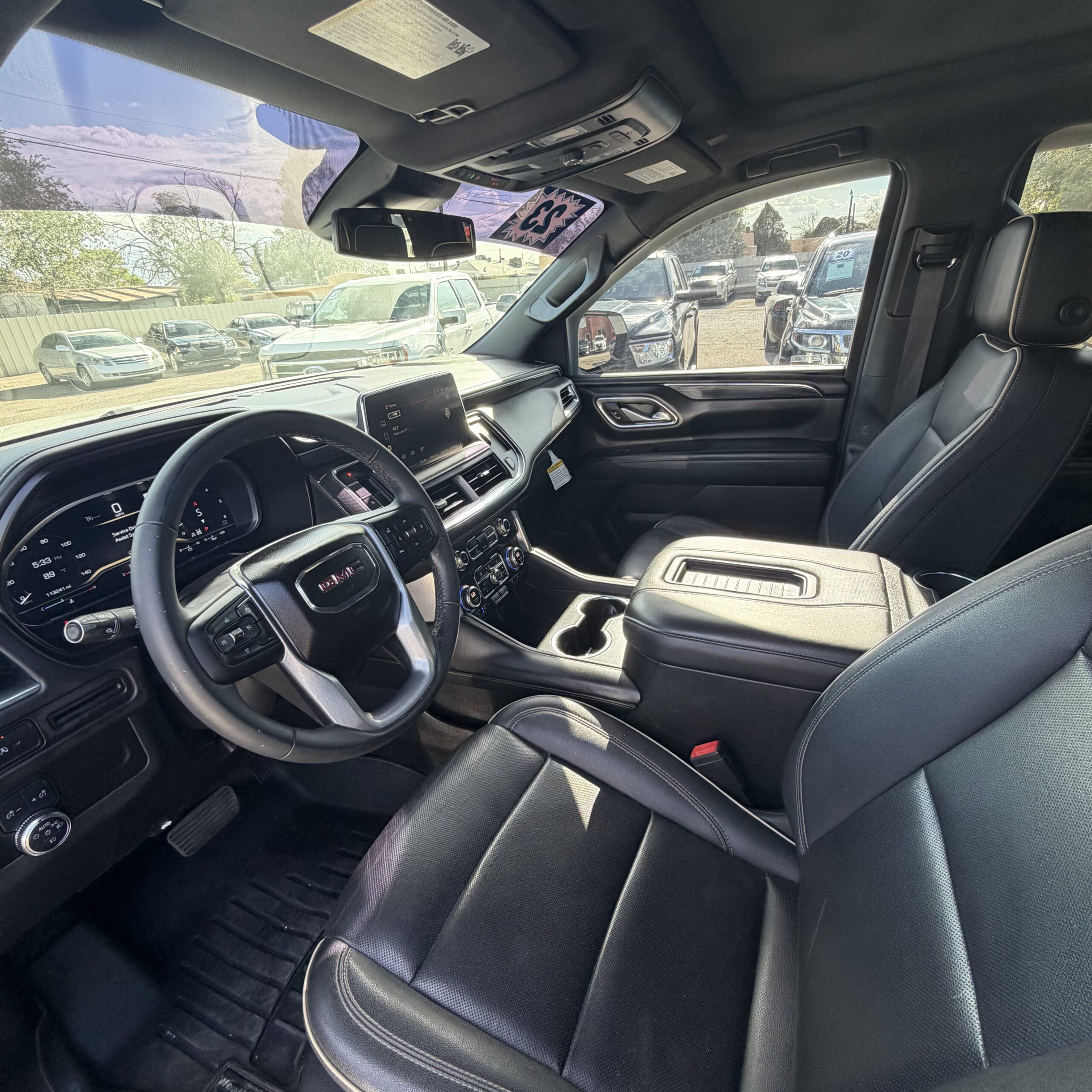 
								2023 GMC Yukon SLT full									