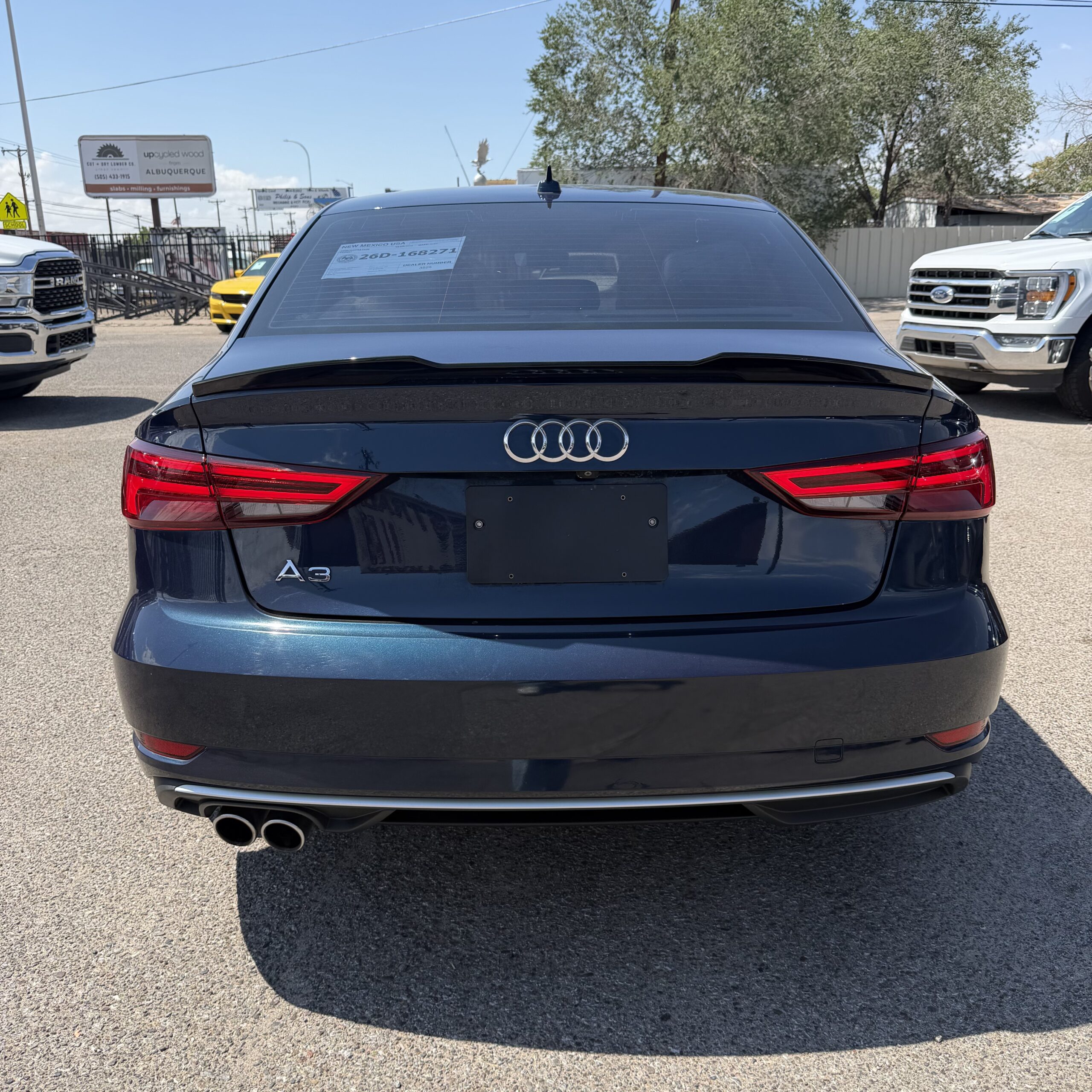 
								2018 AUDI A3 Premium full									