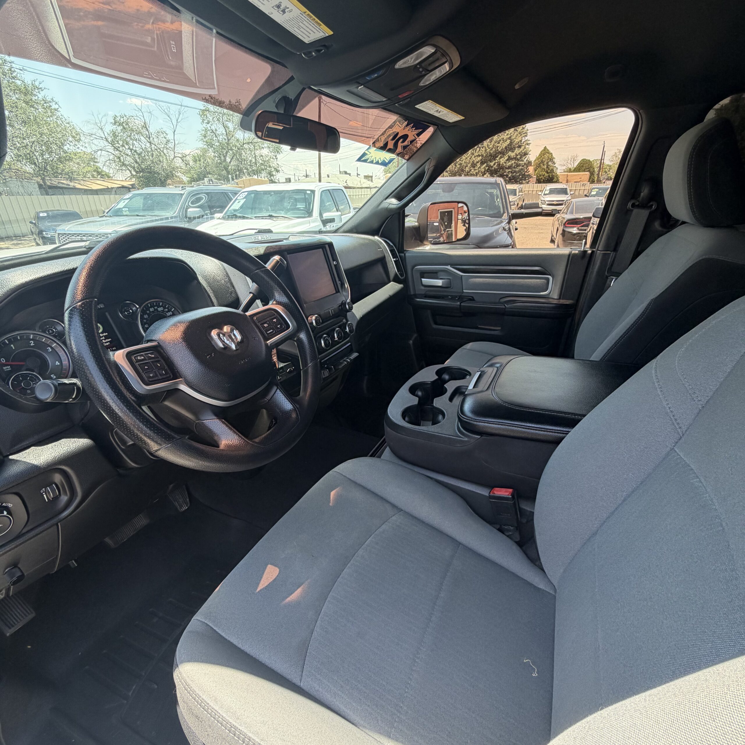 
								2022 RAM 2500 Big Horn full									