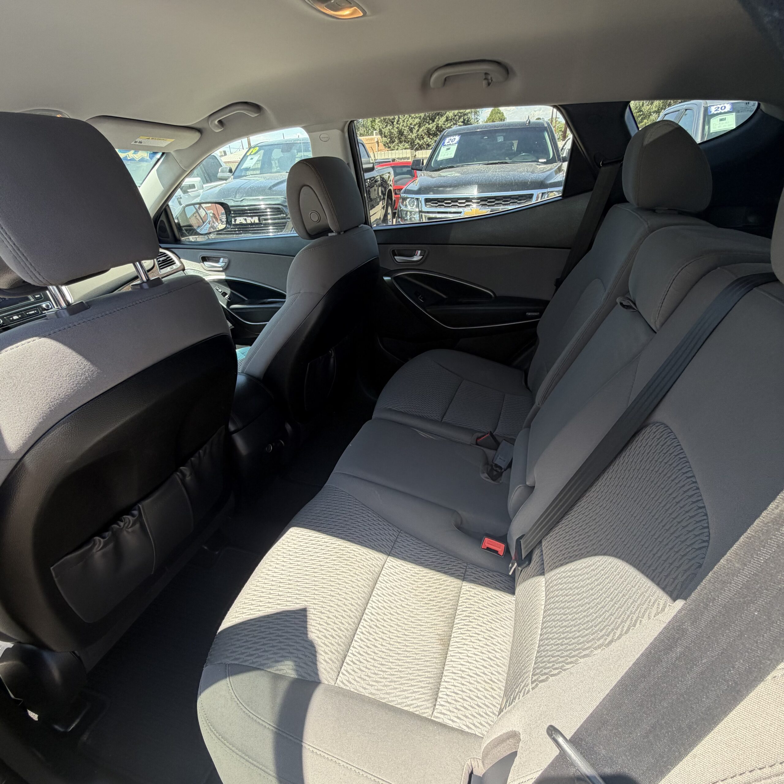 
								2018 HYUNDAI Santa Fe Sport full									