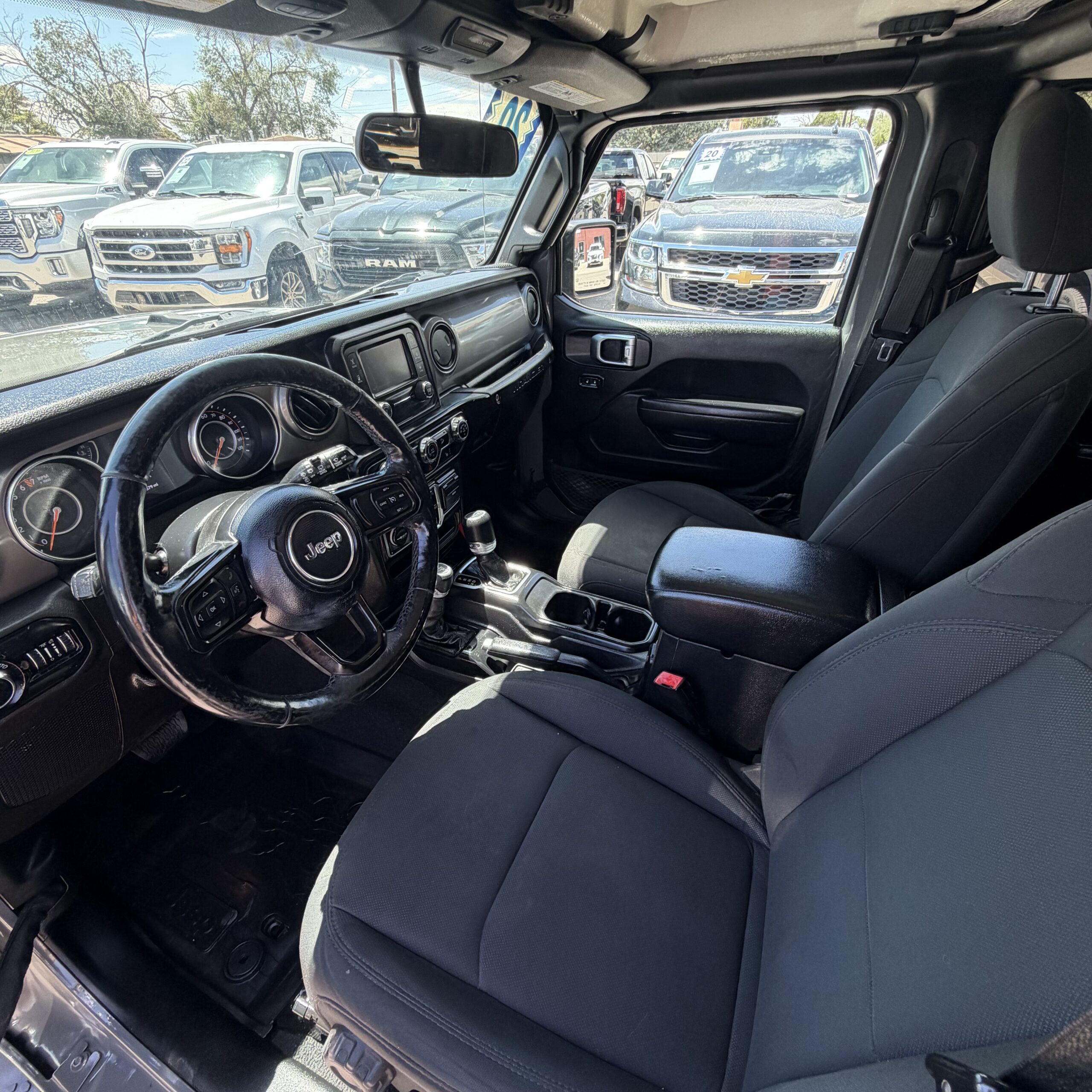 
								2020 JEEP Wrangler Unlimited Sport full									
