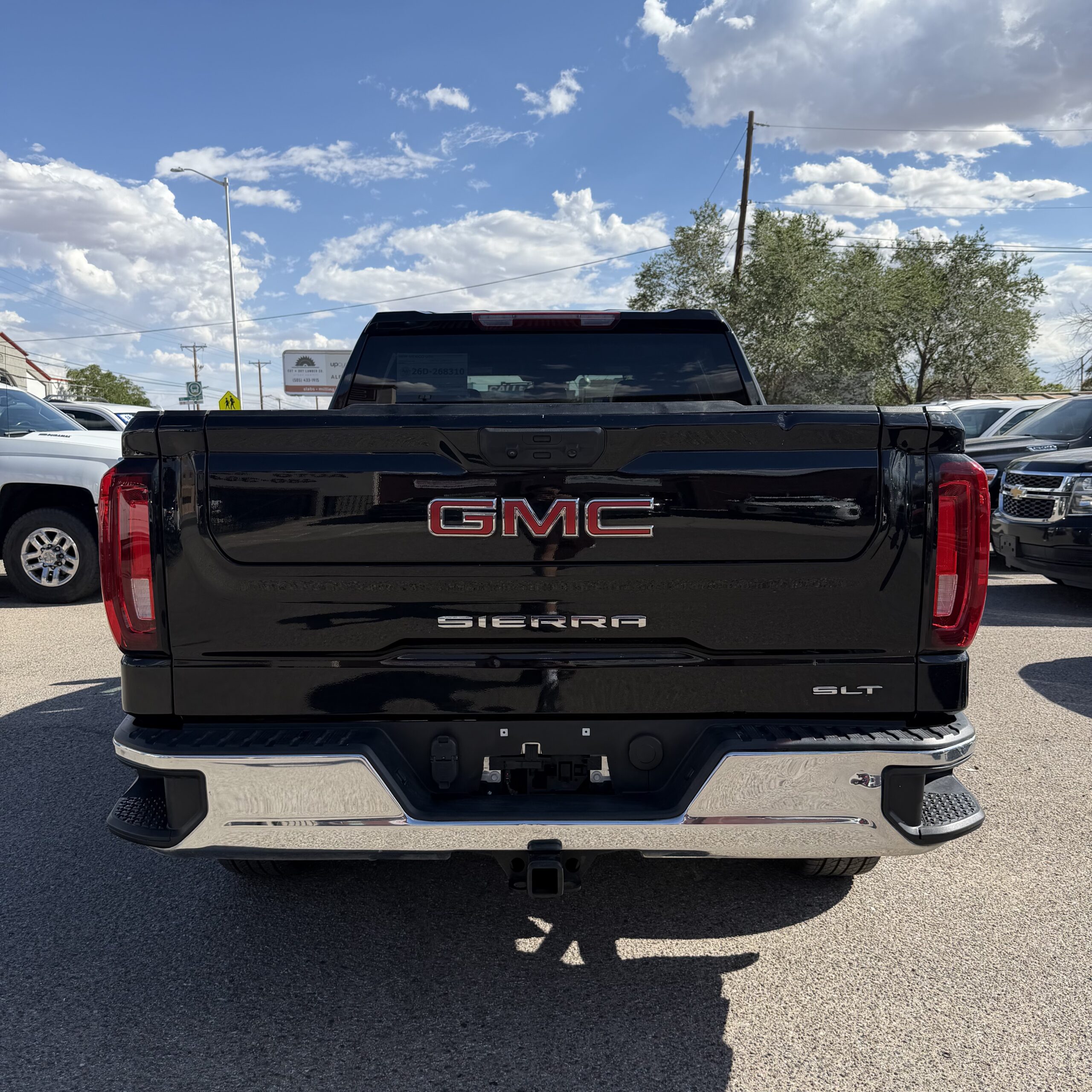 
								2024 GMC Sierra SLT full									