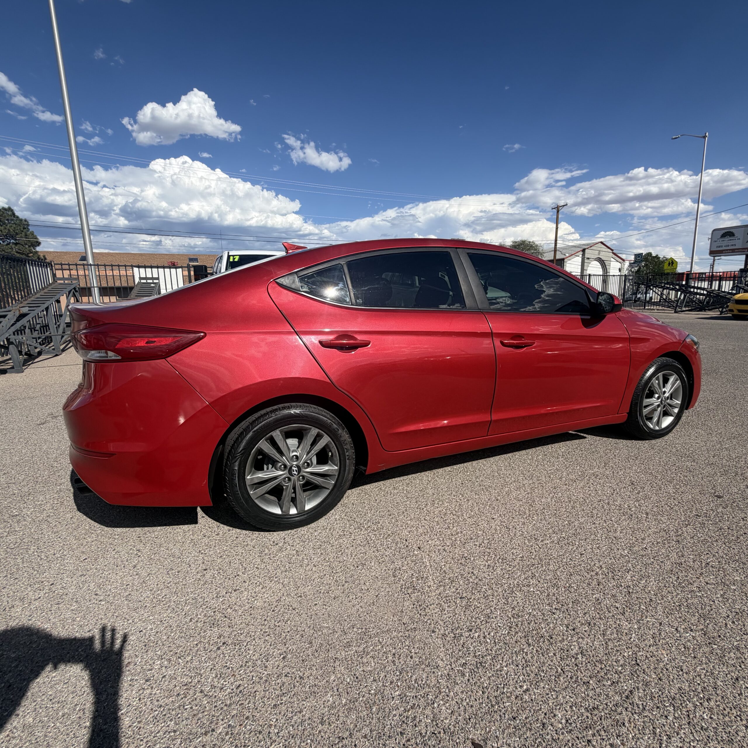 
								2017 HYUNDAI Elantra SE full									