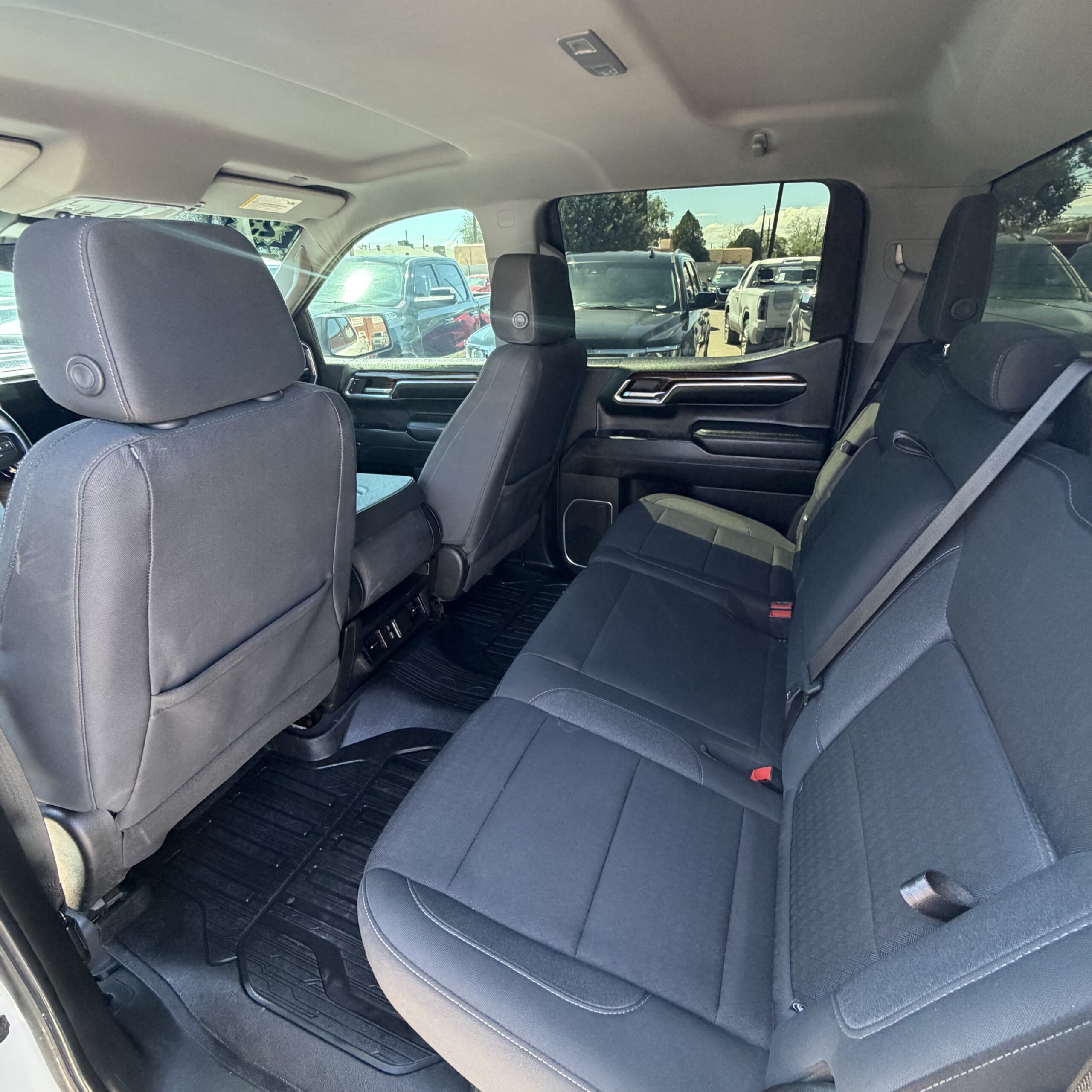 
								2023 GMC Sierra Elevation full									