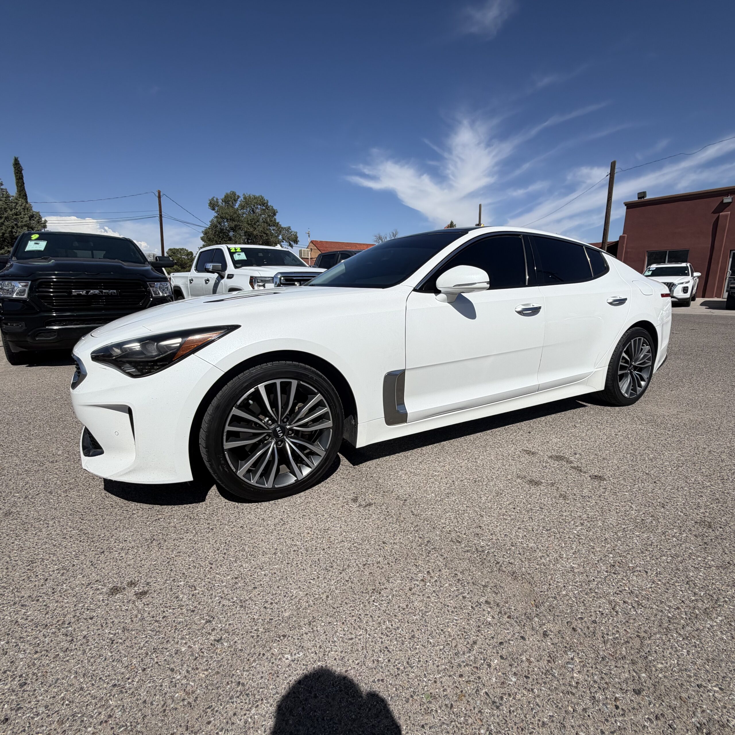 
								2019 KIA Stinger Premium full									