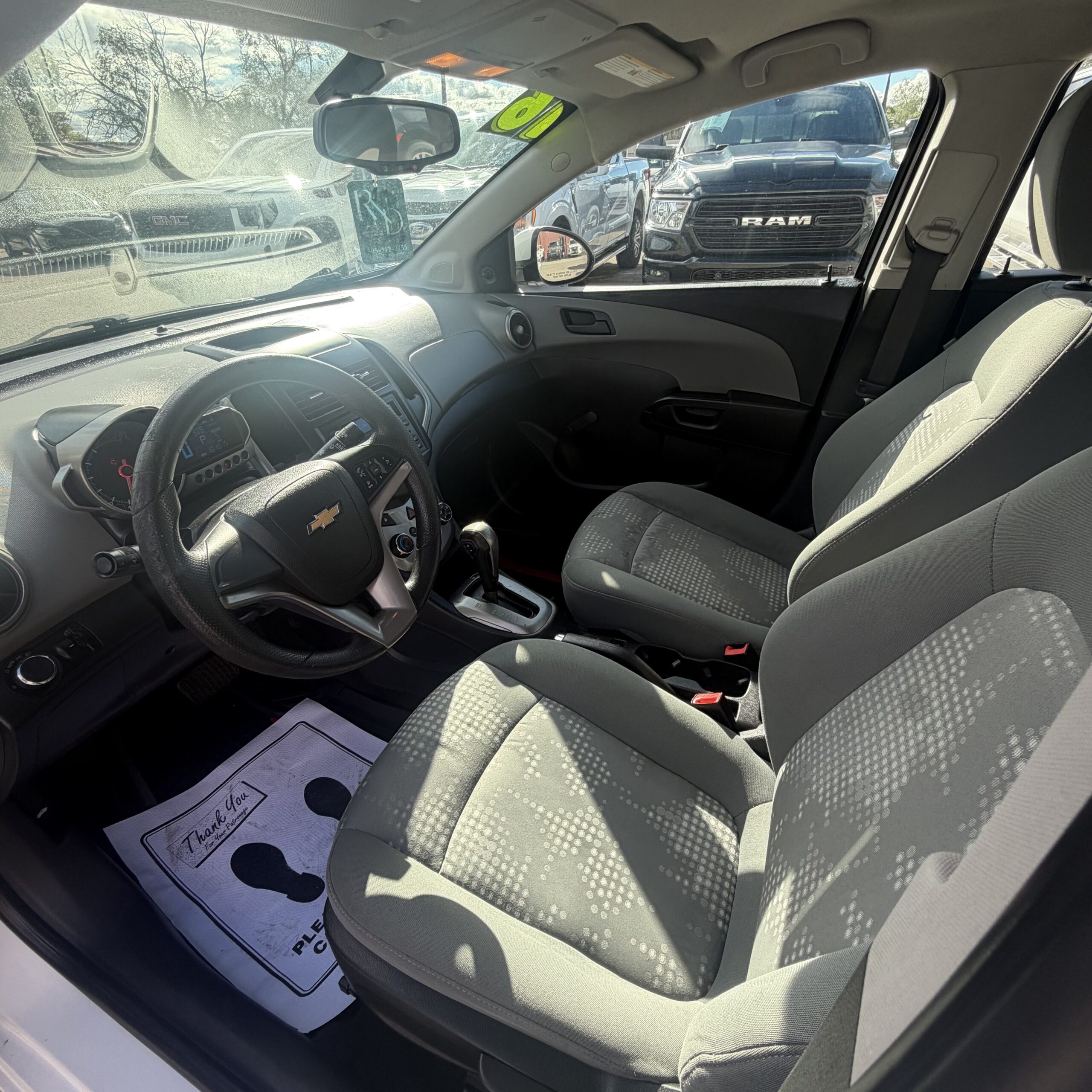 
								2016 CHEVROLET Sonic LS full									