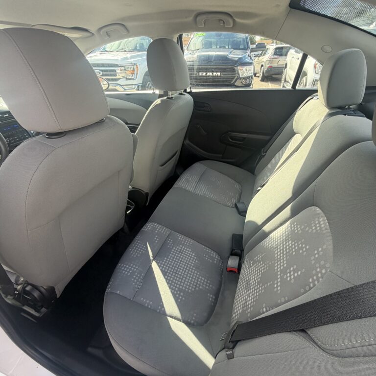 2016 CHEVROLET Sonic LS