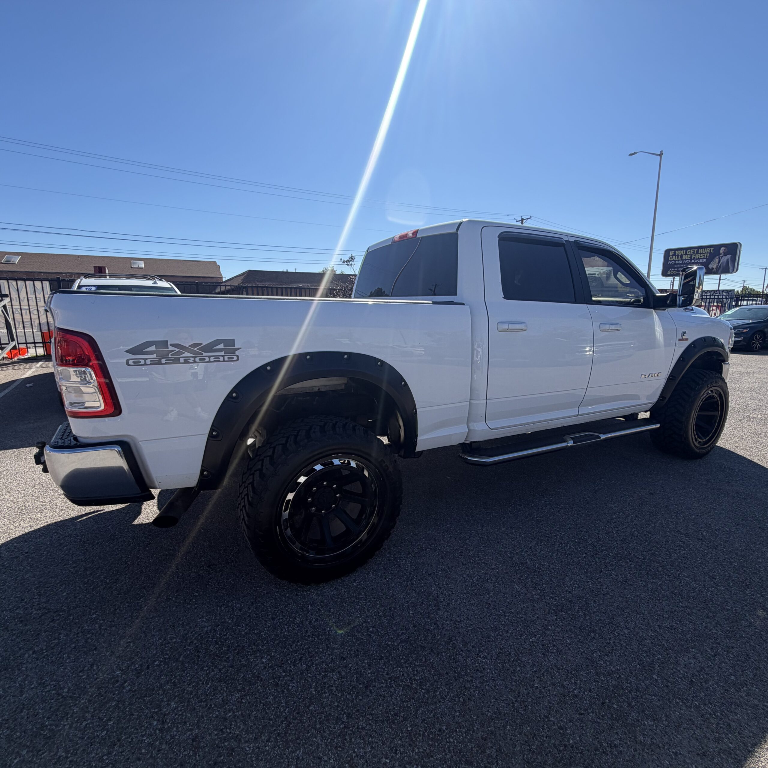 
								2020 RAM 2500 Big Horn full									