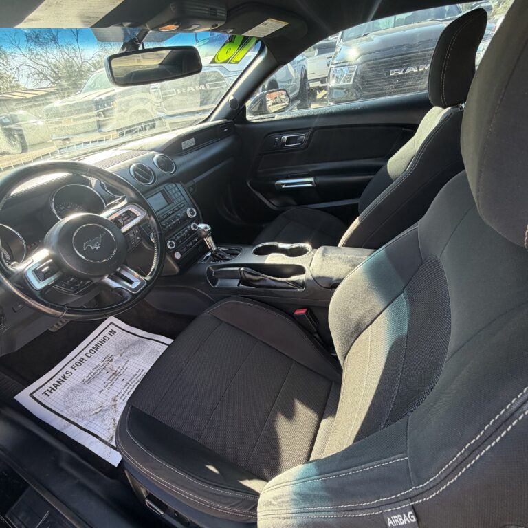 2016 FORD Mustang Coupe