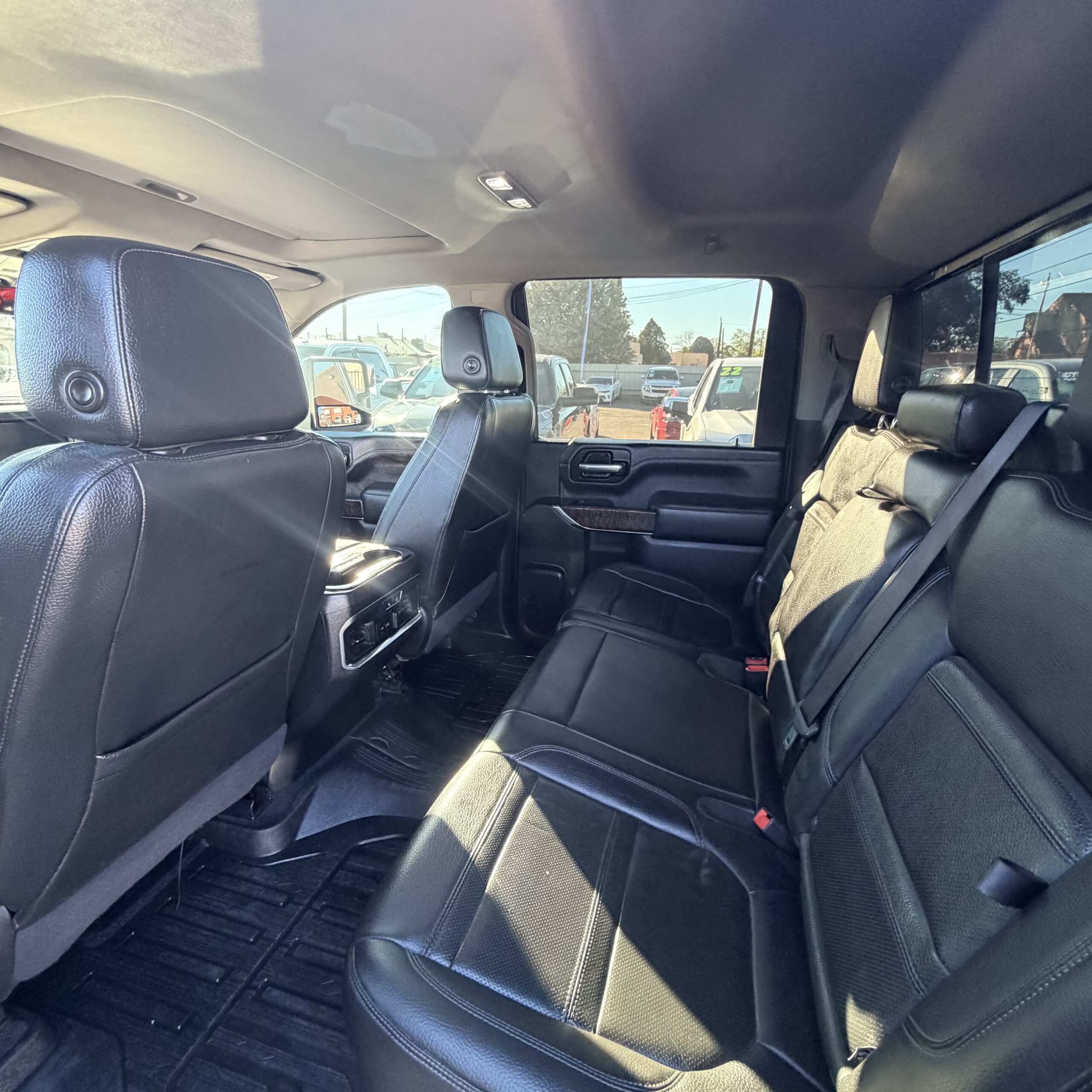 
								2020 GMC Sierra Denali full									