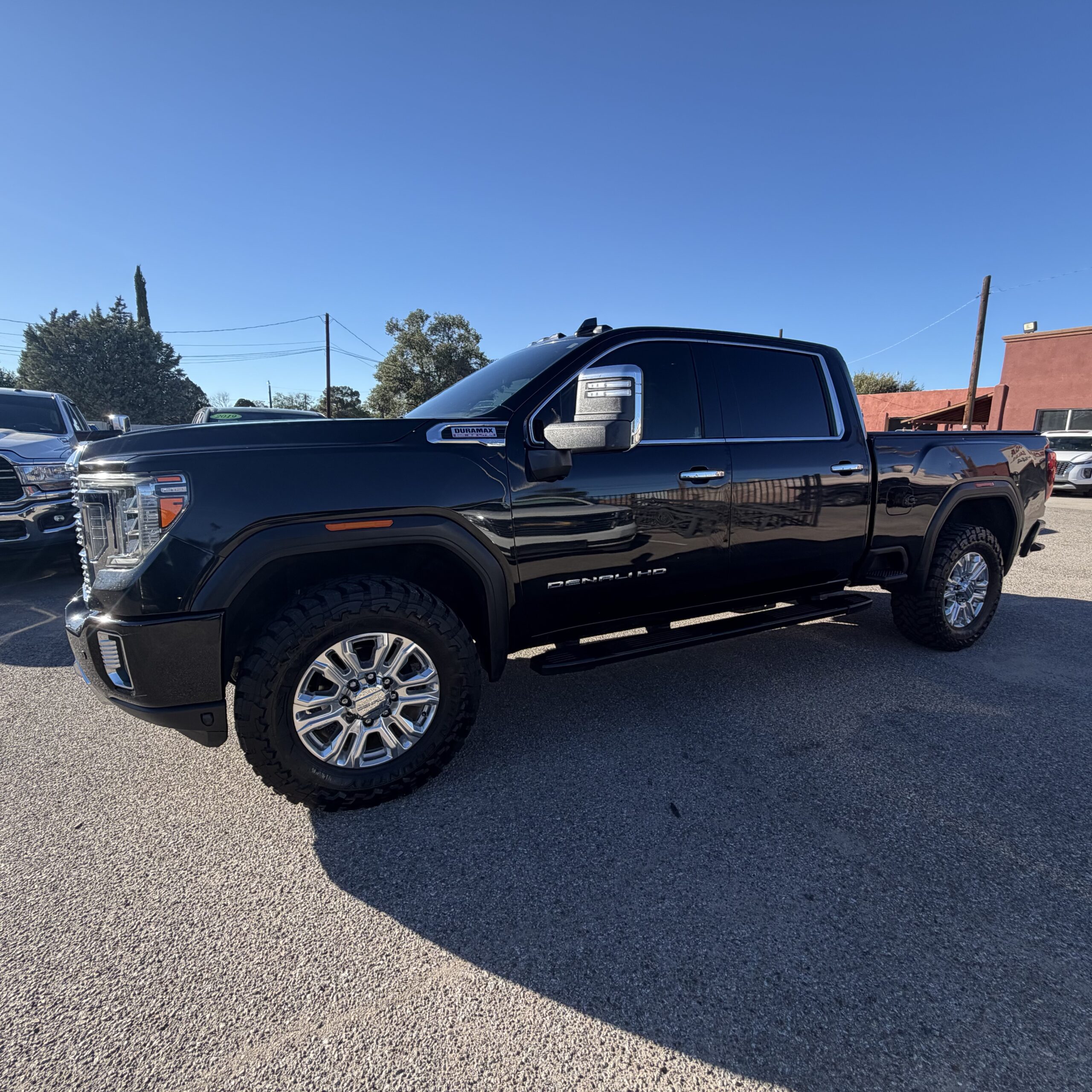 
								2020 GMC Sierra Denali full									