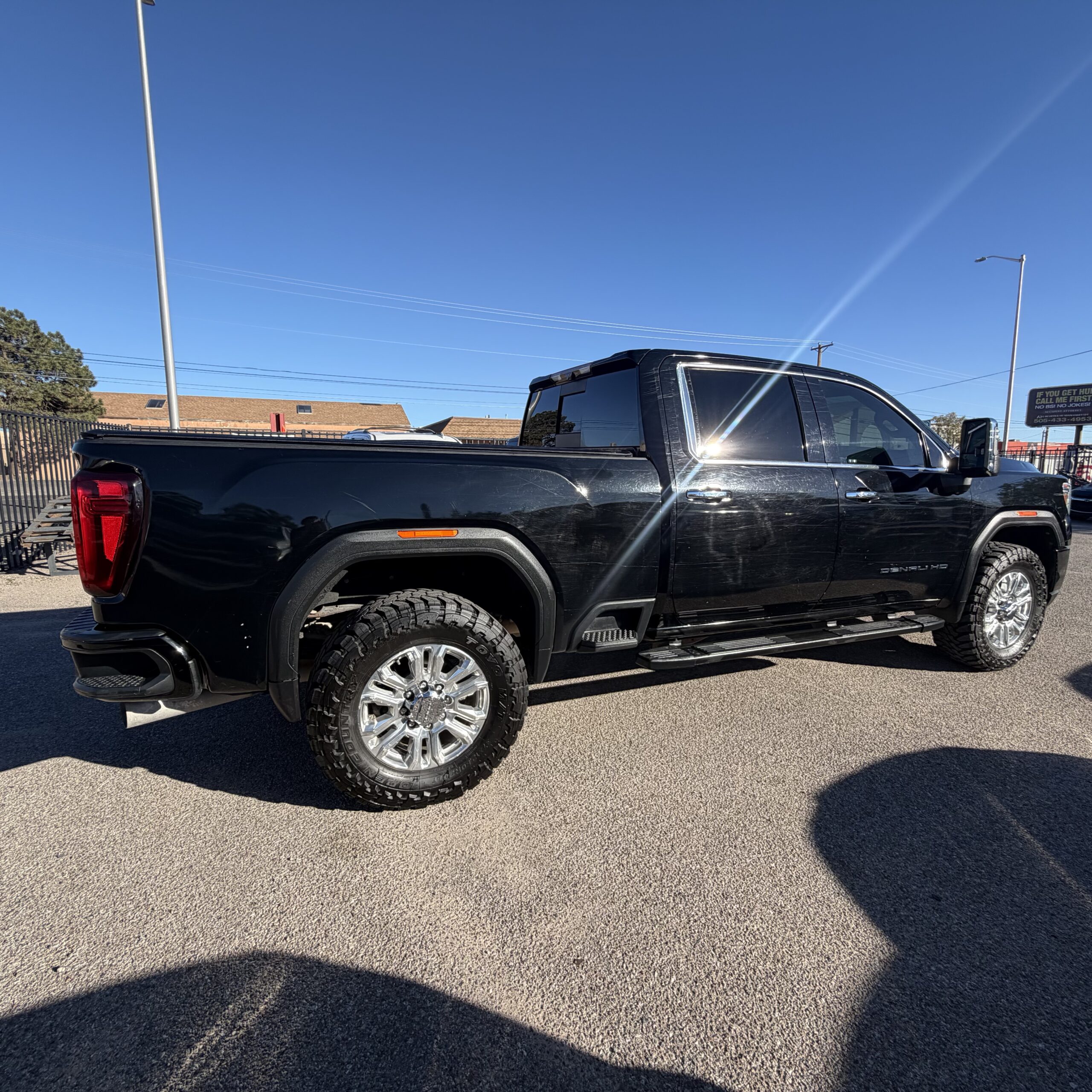 
								2020 GMC Sierra Denali full									