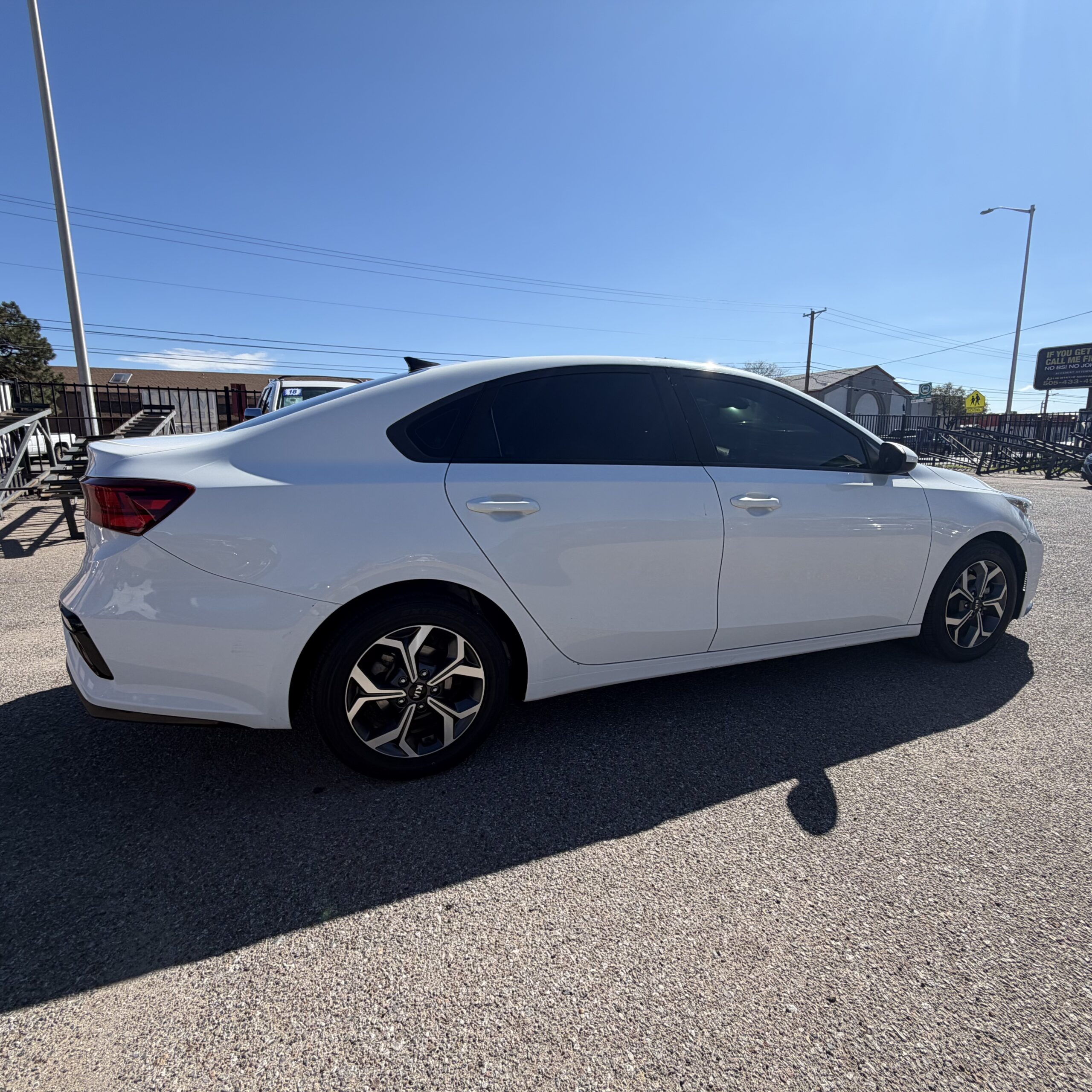 
								2019 KIA Forte FE full									